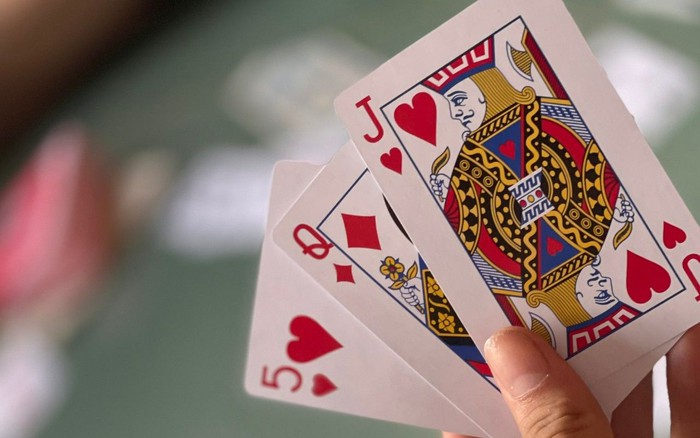 Cách tính xì trong xì dách - Giải mã bí ẩn Mẹo chơi thắng lớn